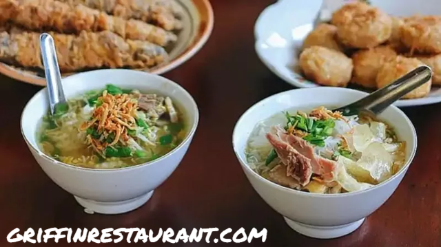 Soto Segeer Hj. Fatimah: Soto Legendaris yang Wajib Dicoba
